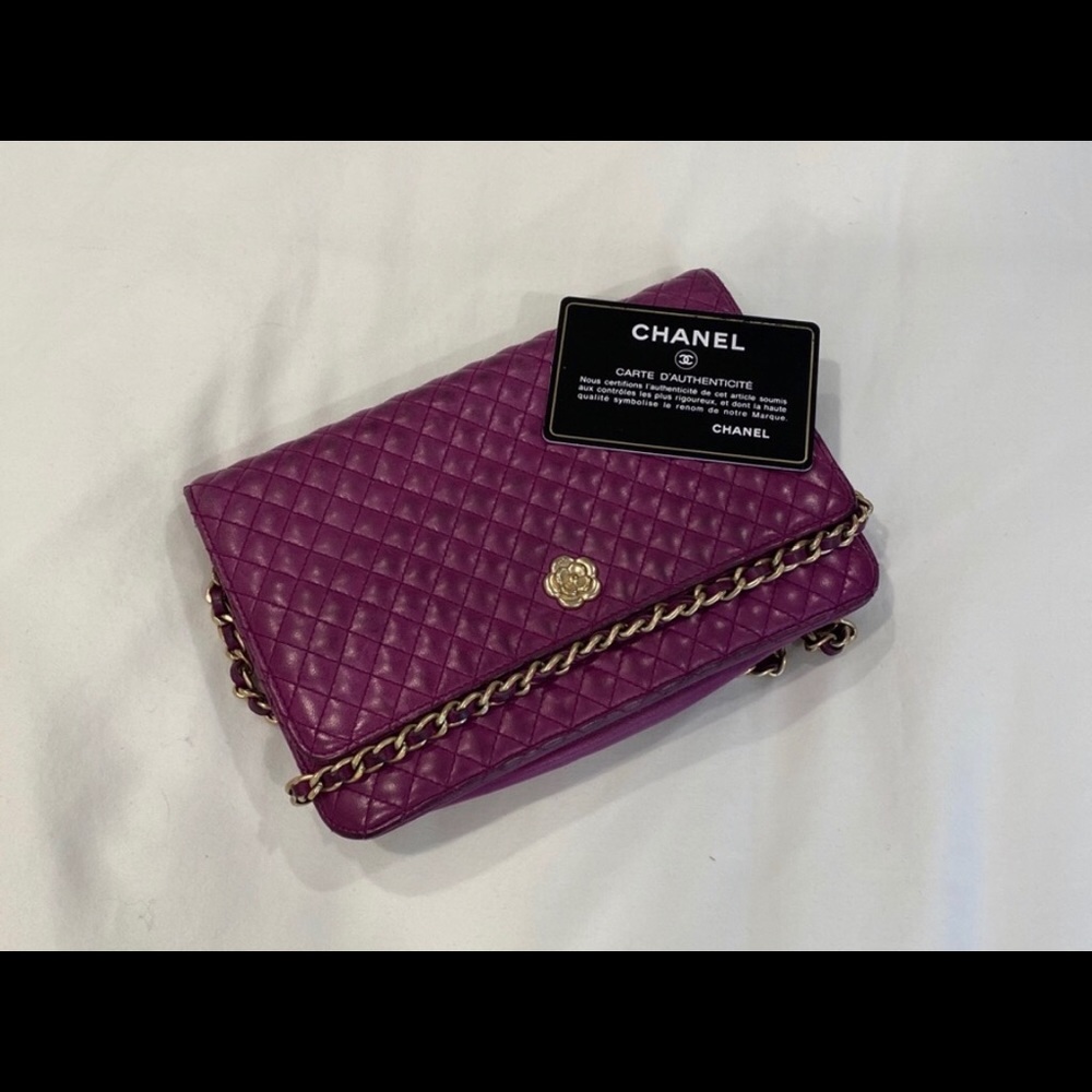 Chanel purple quilted leather wallet on chain - Picture 7 of 8